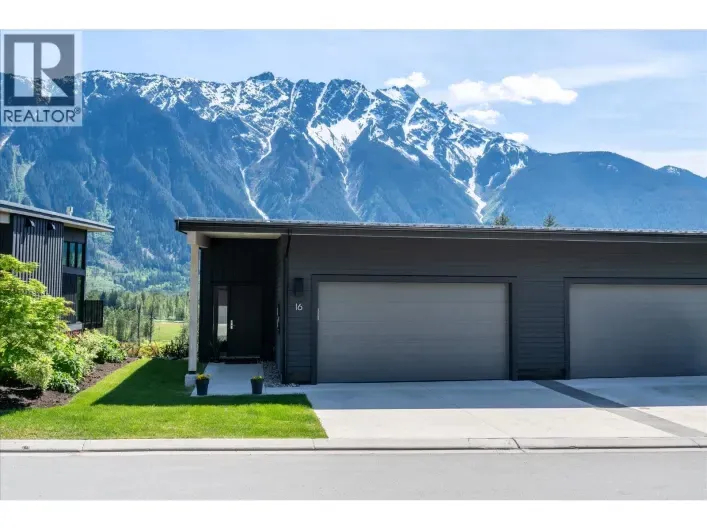 16 4000 SUNSTONE WAY, Pemberton
