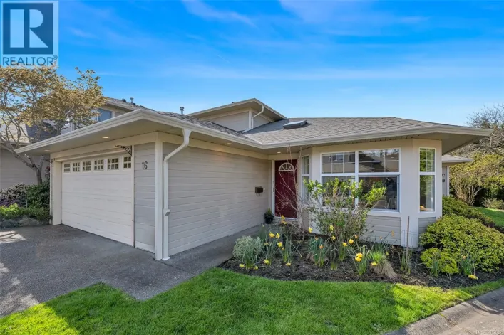 16 4383 Torquay Dr, Saanich
