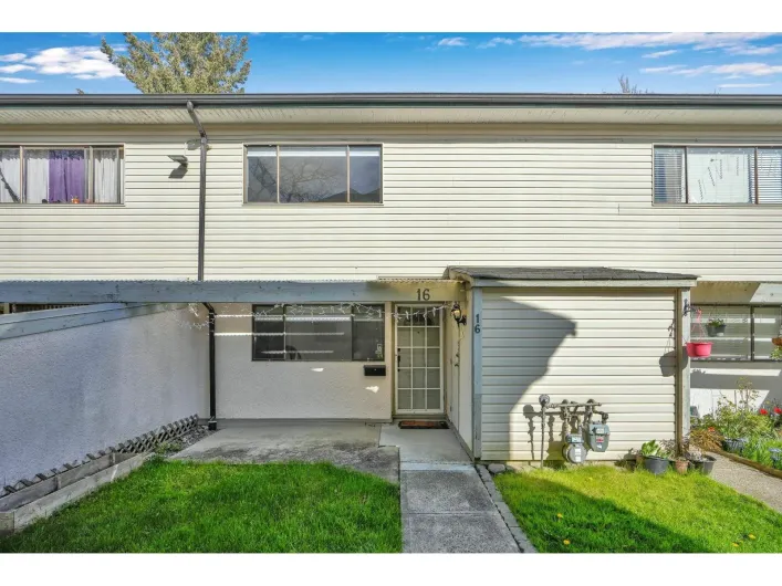 16 5271 204 STREET, Langley