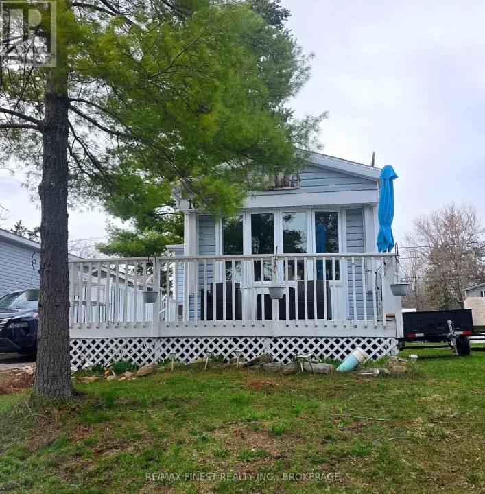 16 - 5633 BATH ROAD, Loyalist