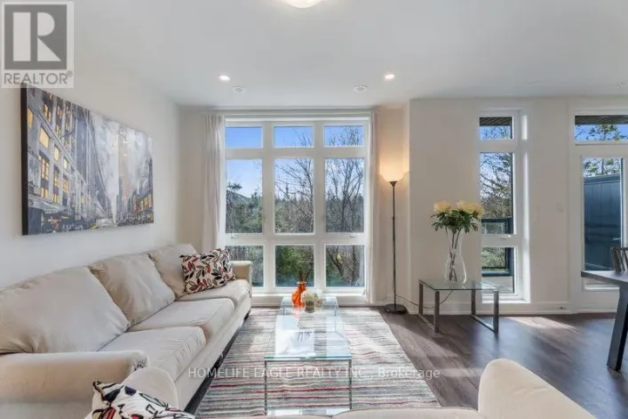 16 - 7 PHELPS LANE, Richmond Hill