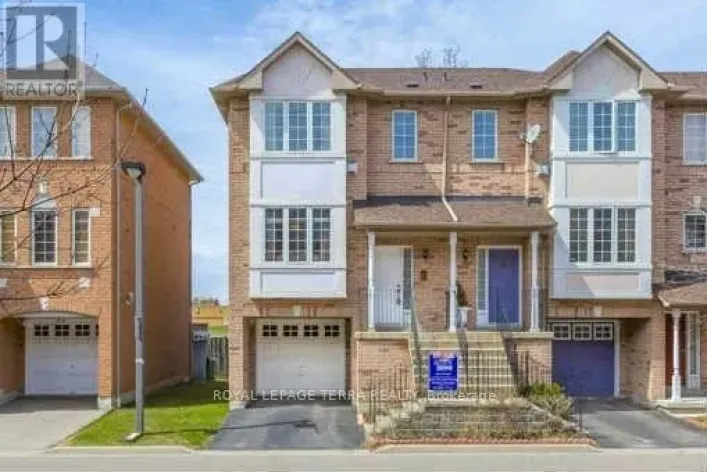 16 - 80 ACORN PLACE, Mississauga
