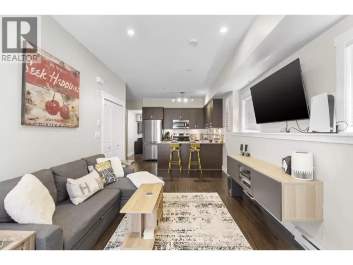 16 838 ROYAL AVENUE, New Westminster