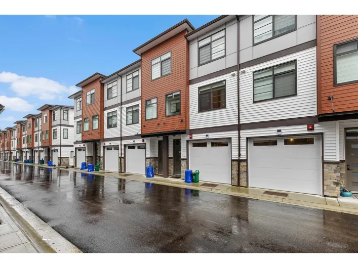 16 8430 NOTTMAN STREET, Mission