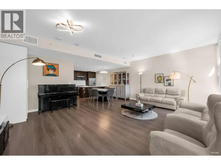 16 8677 CAPSTAN WAY, Richmond