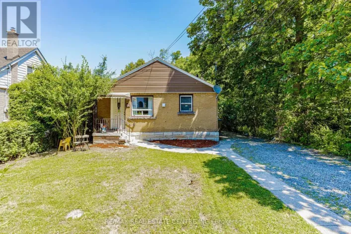 16 AINSLIE AVENUE, Hamilton