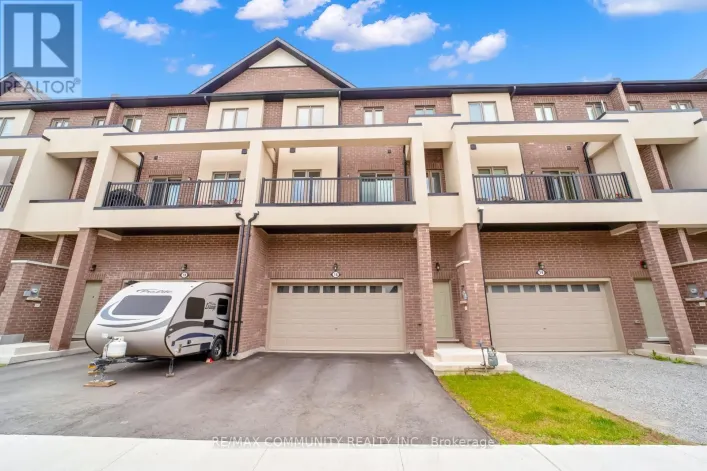 16 ALAN WILLIAMS TRAIL, Uxbridge