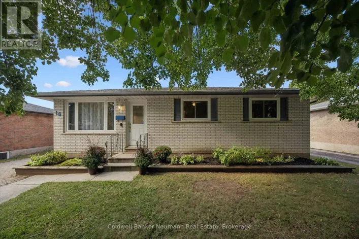 House for sale: 16 ARGYLE DRIVE, Guelph