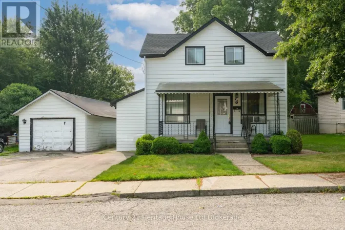 16 ARTHUR STREET, Woodstock