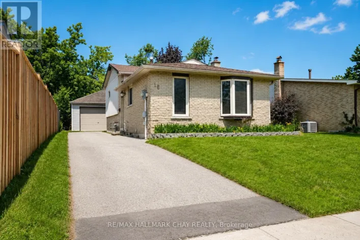 16 AUSTEN LANE, Barrie