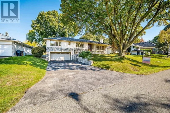 16 AYLESBURY ROAD, Toronto