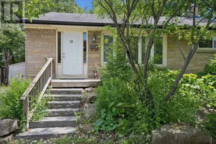 16 BEAUCOURT PLACE, Hamilton