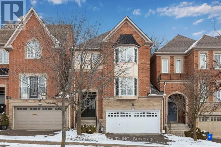 16 CARRIAGE HOUSE COURT, Richmond Hill