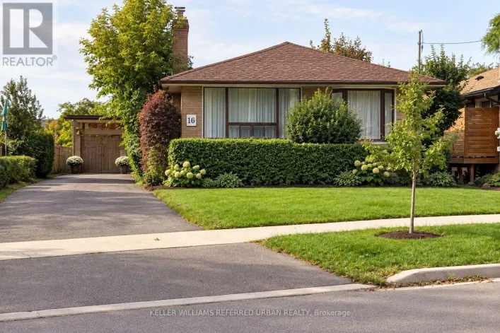 16 CARSBROOKE ROAD, Toronto