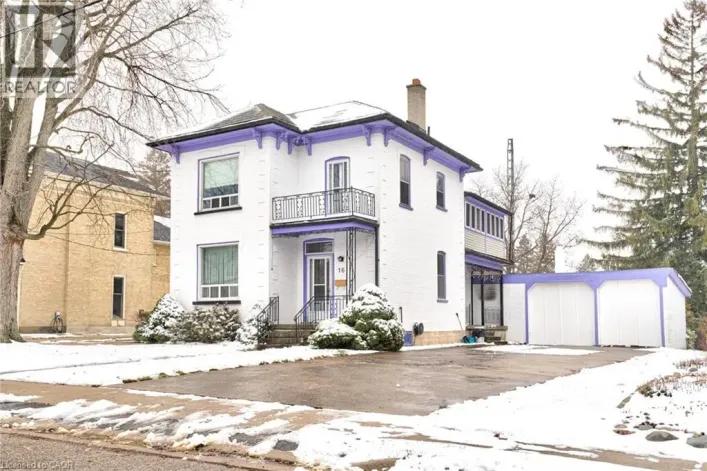 16 CENTRE Street, Elmira