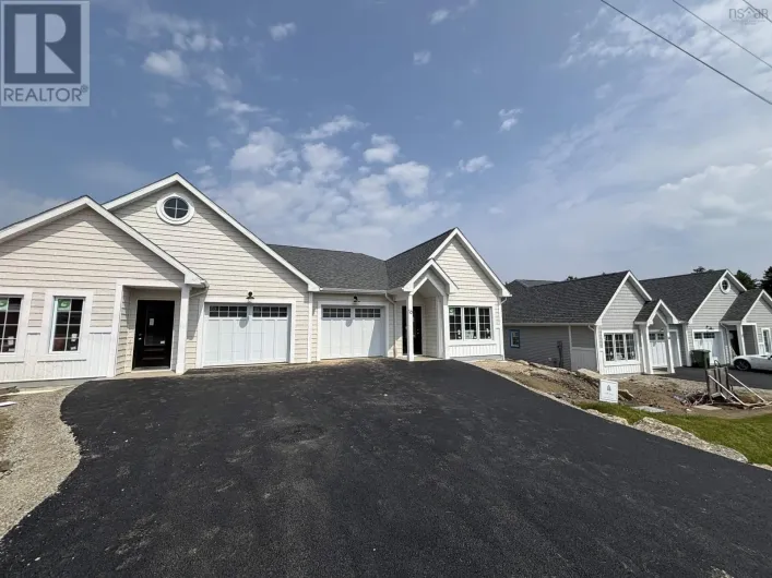 16 Chester Hills Drive, Chester