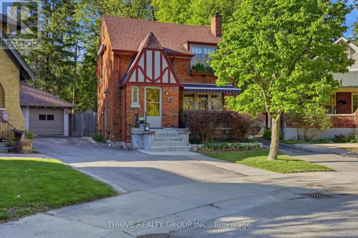 16 CLENRAY PLACE, London East