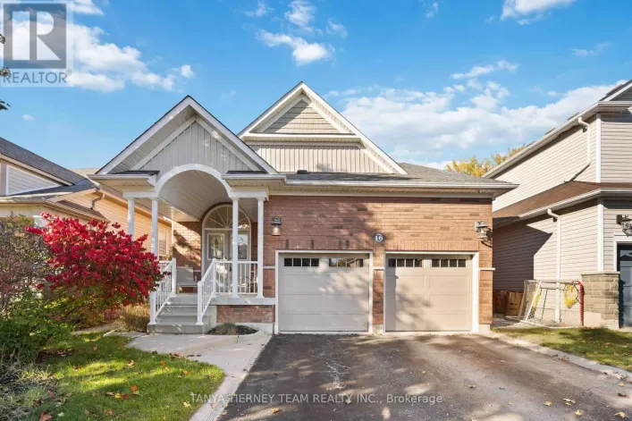 16 CODY AVENUE, Whitby