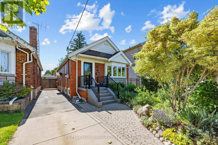 16 CRESTLAND AVENUE, Toronto