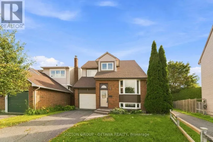 16 CRIMSON GATE, Ottawa