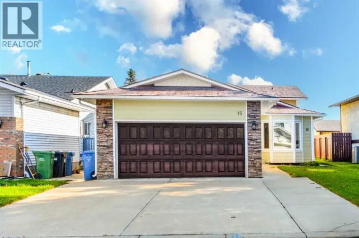 16 DEERSAXON Circle SE, Calgary