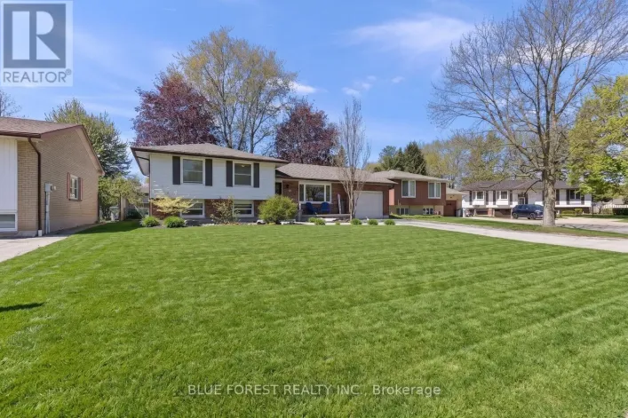16 DELL DRIVE, Strathroy-Caradoc