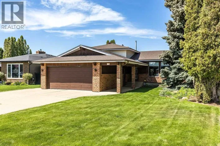 16 East Glen Crescent SE, Medicine Hat