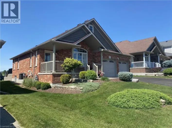 16 ENGLISH Crescent, Plattsville