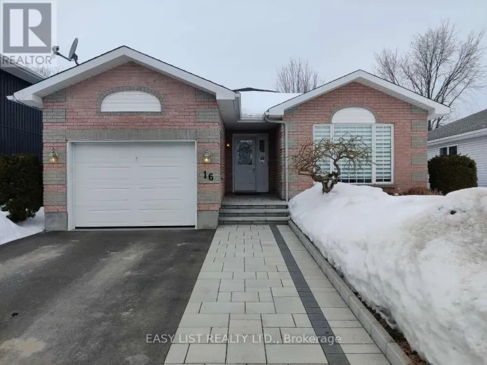 16 FAIRVIEW CRESCENT, Arnprior