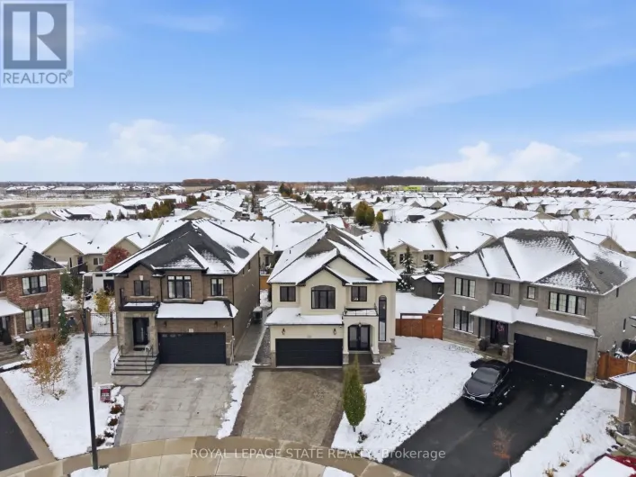 16 FESTIVAL WAY, Hamilton