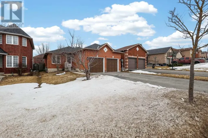 16 GLENHILL DRIVE, Barrie