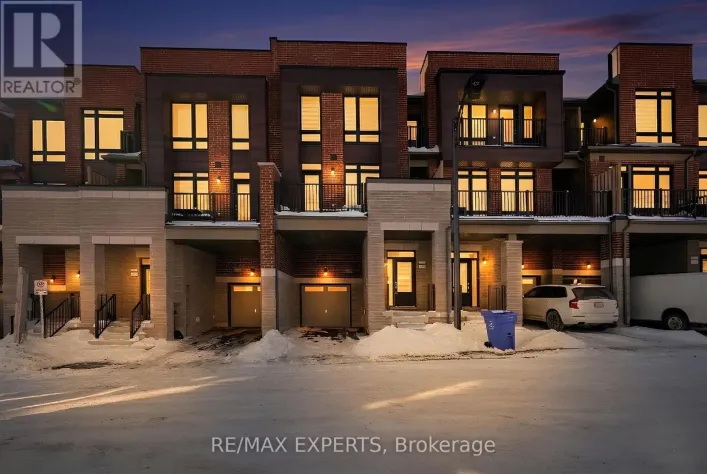 16 GRIFFITH STREET, Aurora