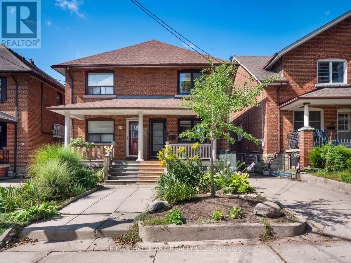 16 HECTOR AVENUE, Toronto