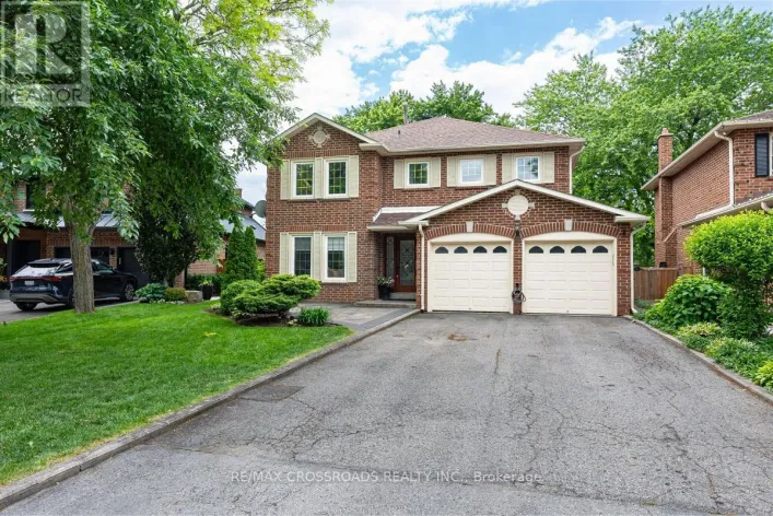 16 HEISEY DRIVE, Markham
