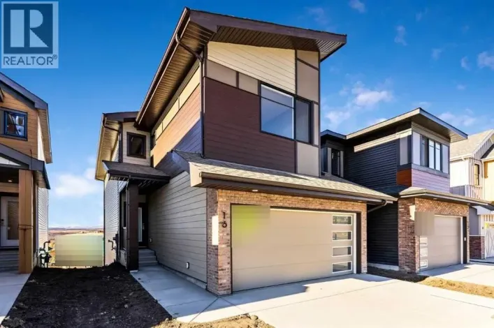 16 Heritage Link, Cochrane