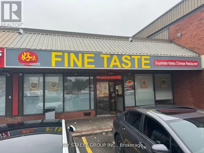 16 KENNEDY ROAD S, Brampton