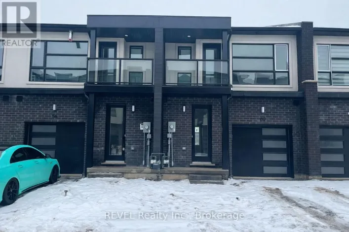 16 KEYSTONE TRAIL, Welland