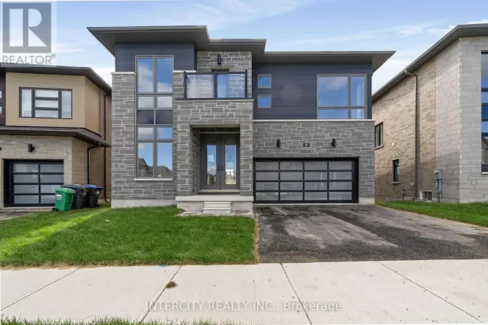 16 KEYWORTH CRESCENT, Brampton