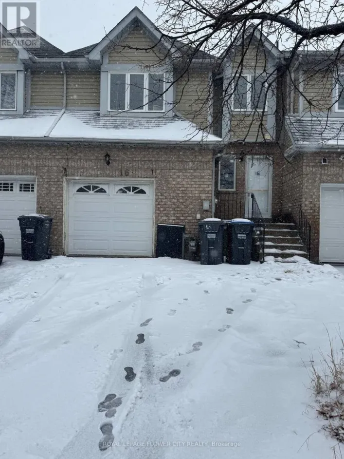 16 LANGDALE CRESCENT, Brampton
