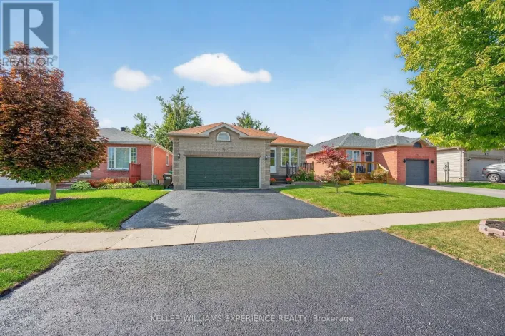 16 LARKIN DRIVE, Barrie