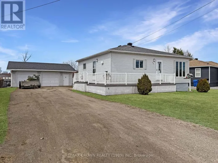16 LASALLE AVENUE, Kapuskasing