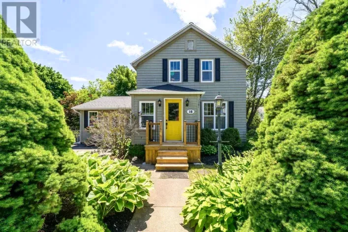 House for sale: 16 Lawnwood Avenue, Halifax