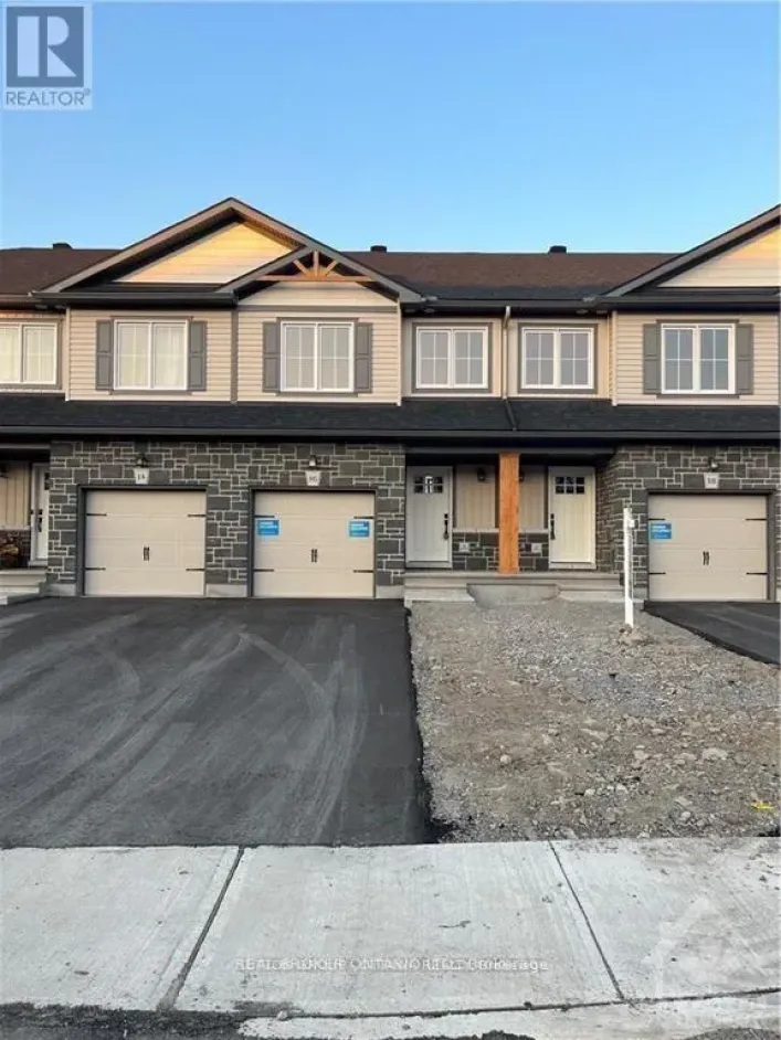 16 MARGARET GRAHAM TERRACE, Smiths Falls