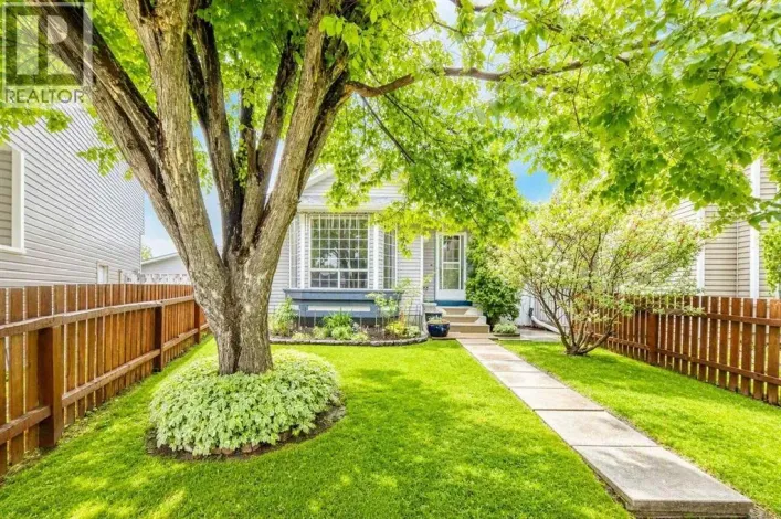16 Martinridge Way NE, Calgary