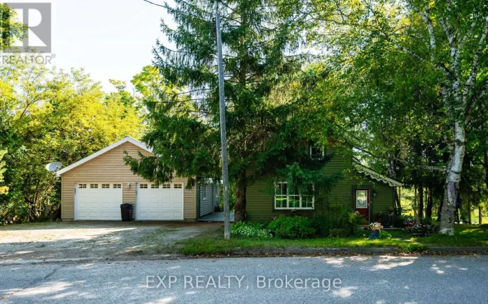 16 MILL STREET, Amaranth