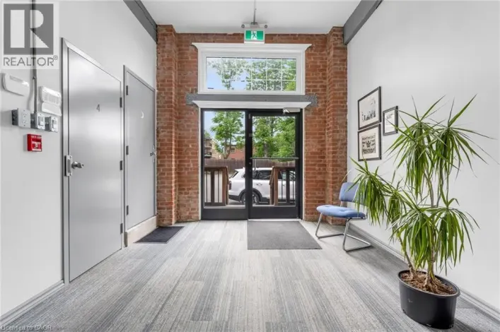 16 MYRTLE Avenue Unit# 9B, Hamilton