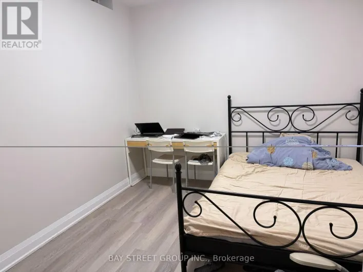 16 QUEEN MAGDALENE PLACE, Toronto