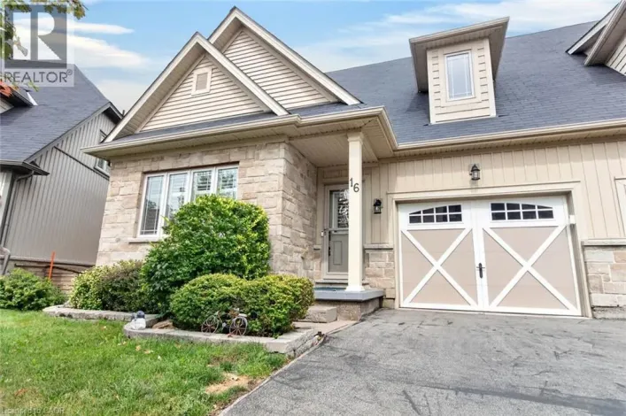 16 ROLLING Lane, Hamilton