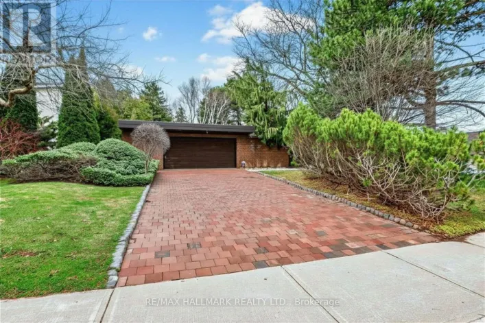16 ROYAL OAK DRIVE, Toronto