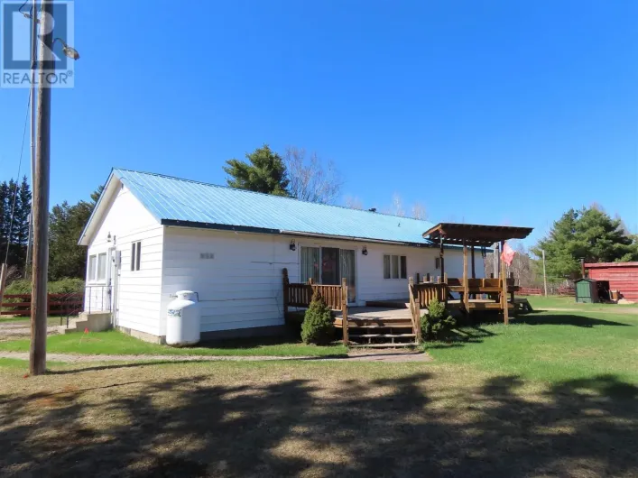 16 Ski Hill RD, Searchmont